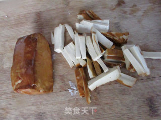 【河南】冬笋炒熏干的做法步骤：4