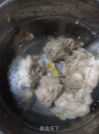【四川】龙骨萝卜汤的做法步骤：4