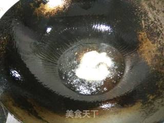 【苏州】蘑菇豆腐鱼头汤的做法步骤：2