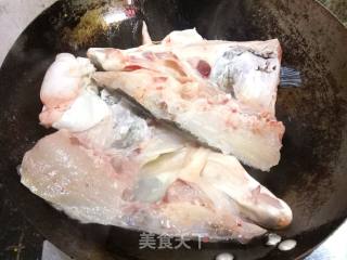 【苏州】蘑菇豆腐鱼头汤的做法步骤：3