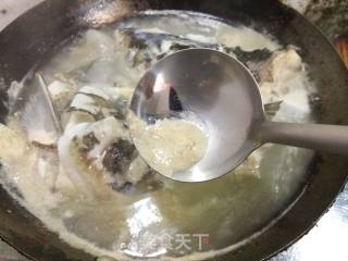 【苏州】蘑菇豆腐鱼头汤的做法步骤：7