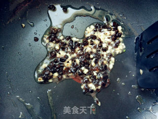 【东北】酱爆豆角肉丁的做法步骤：3