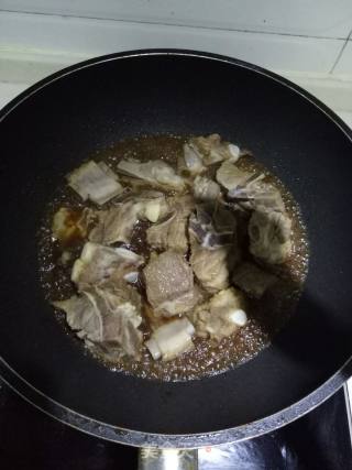糖醋排骨的做法步骤：5