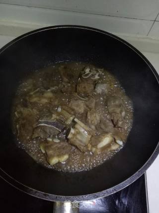 糖醋排骨的做法步骤：6