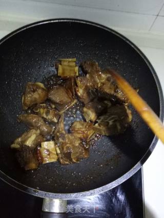 糖醋排骨的做法步骤：7