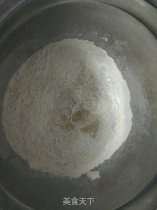 【天津】花样枣馒头的做法步骤：1