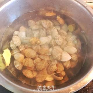 辣口花蛤的做法步骤：2