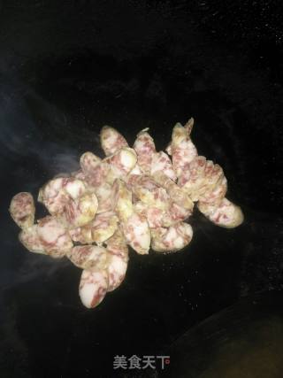 荷兰豆炒腊肠的做法步骤：4