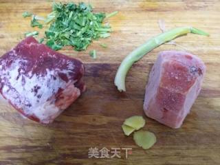 【东北】牛腩西红柿汤的做法步骤：1