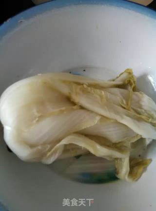 【东北】酸菜白肉血肠的做法步骤：3