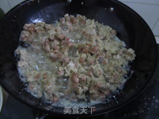 【四川】油炸挂糊花生米的做法步骤：6