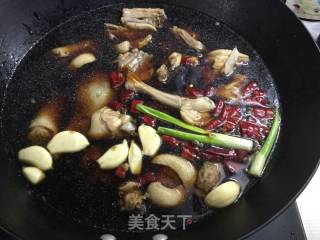 无油麻辣啤酒鸭的做法步骤：3