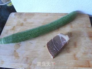 【东北】咸火腿丝瓜片的做法步骤：1