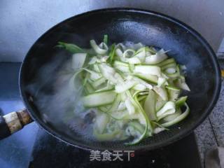 【东北】咸火腿丝瓜片的做法步骤：8