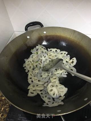 酸辣藕片的做法步骤：4