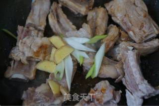 【山东】板栗烧排骨的做法步骤：5