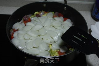 【广东】红葱香酱杂蔬炒年糕的做法步骤：5