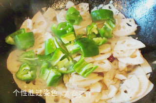 青椒藕片的做法步骤：4