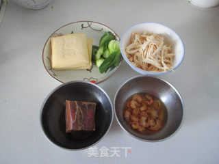 【上海】鸡火干丝的做法步骤：1