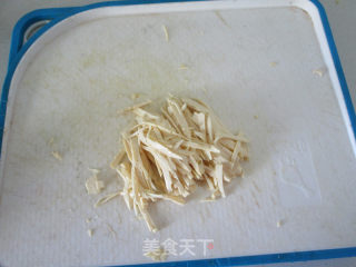 【上海】鸡火干丝的做法步骤：4