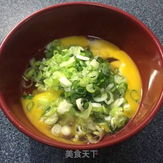 【北京】葱花摊鸡蛋的做法步骤：2