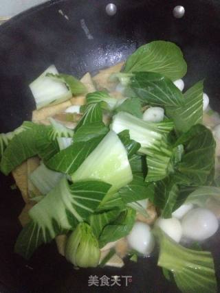 煎烧豆腐炖鹌鹑蛋的做法步骤：8