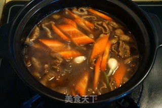 【北京】砂锅肥肠的做法步骤：10