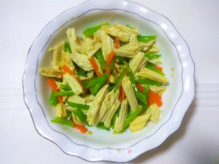 【东北】芹菜拌腐竹的做法步骤：7