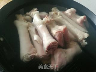 家乡的年味——麻辣羊蹄的做法步骤：1