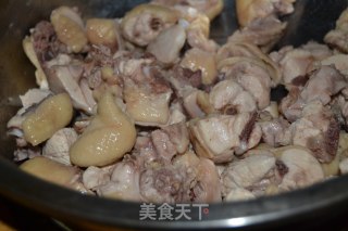 【安徽】地锅鸡的做法步骤：1