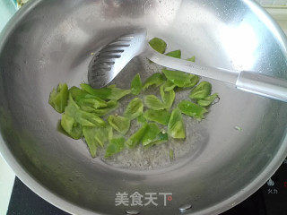 【东北】尖椒干豆腐的做法步骤：3