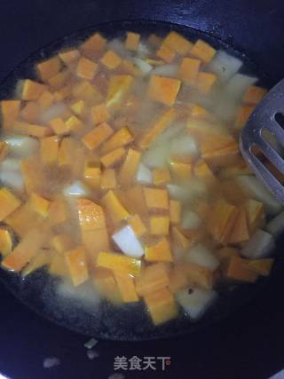 南瓜粥的做法步骤：3