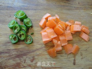 【东北】五香豆干炒腊肉的做法步骤：2