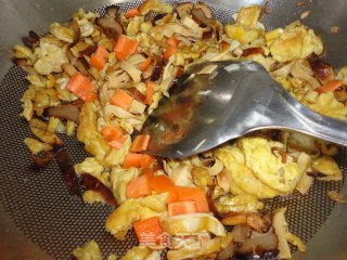 【东北】五香豆干炒腊肉的做法步骤：5