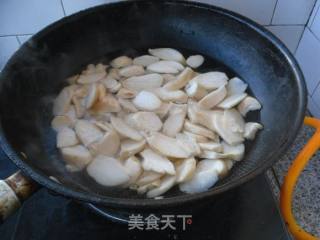 【东北】杏鲍菇炒木耳的做法步骤：2