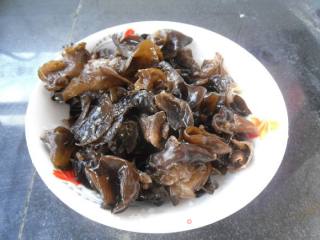 【东北】杏鲍菇炒木耳的做法步骤：4