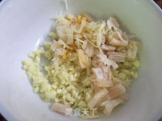 蒜蓉粉丝蒸墨鱼仔的做法步骤：6