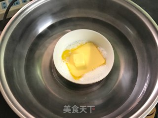 百香果草莓奶油杯子蛋糕的做法步骤：1