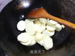 【苏州】茨菇烧大骨的做法步骤：6