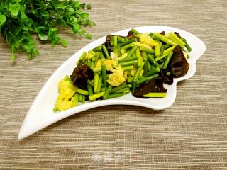 【天津】蒜薹炒鸡蛋的做法步骤：8