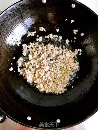 【宁波】肉末雪豆炒香干的做法步骤：3