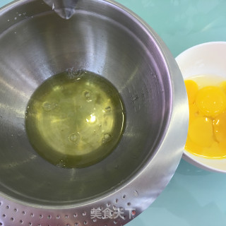 【广东】菠菜奶油蛋糕卷的做法步骤：2
