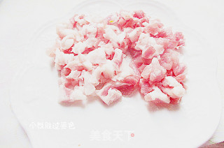 炸酱面的做法步骤：1