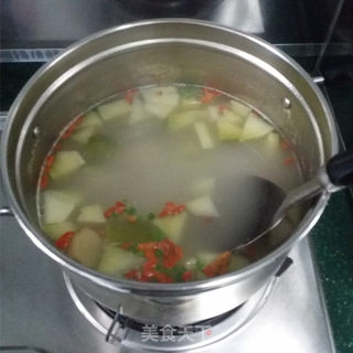 【江苏】青萝卜排骨汤的做法步骤：9