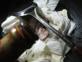 【宁波】魔芋白菜煮排骨的做法步骤：6