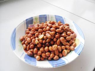 【东北】油炸花生米的做法步骤：4