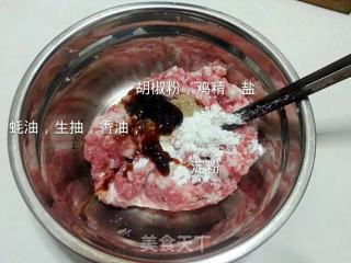 吉祥萝卜卷的做法步骤：2