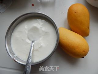 【苏州】芒果酸奶昔的做法步骤：1