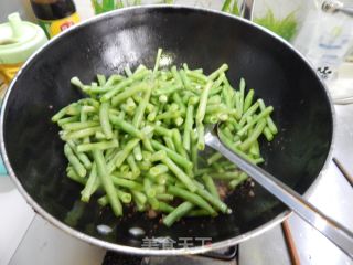 【苏州】砂锅肉末豆角的做法步骤：9