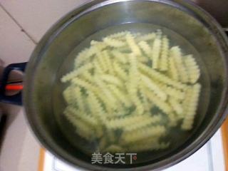 孜然土豆的做法步骤：3